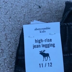 ⭐️SALE⭐️.     Black jeans 11/12 nice brand new never worn
